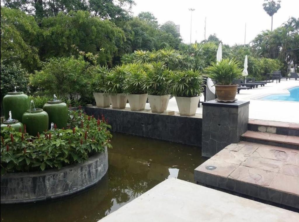 The Park Hotel Pattaya Esterno foto