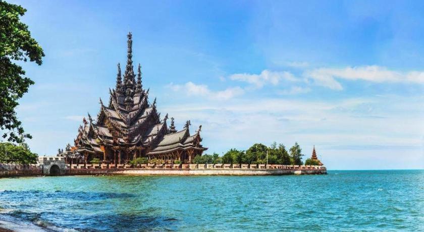 The Park Hotel Pattaya Esterno foto