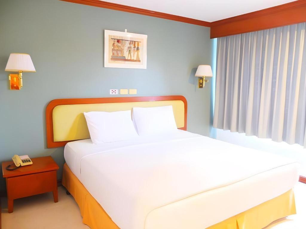 The Park Hotel Pattaya Esterno foto